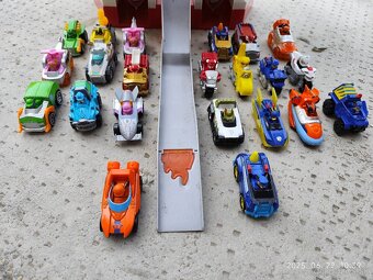 Paw patrol veža a železné autíčka - 2