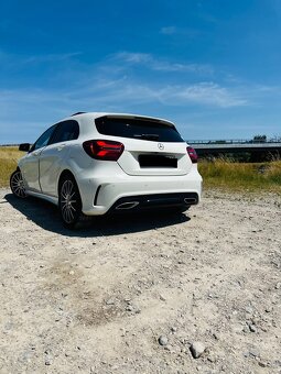 Mercedes Benz A180 AMG - 2