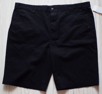 Čierne pánske krátke nohavice, v. XL/XXL - 2