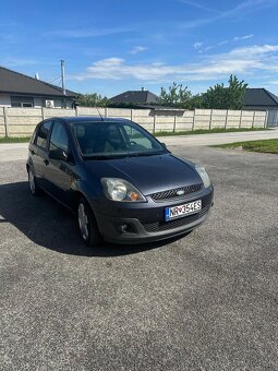 Ford Fiesta - 2