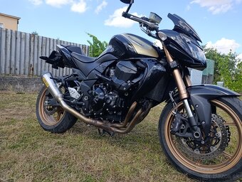 Kawasaki Z750R - 2