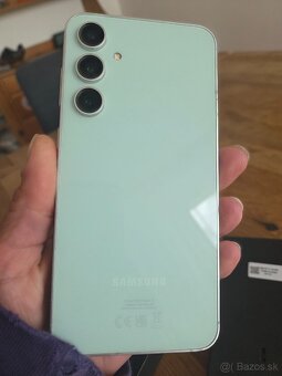 Samsung S23fe - 2