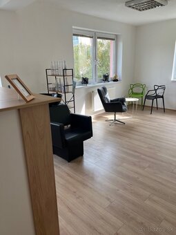 Kadernícke kreslo - 2