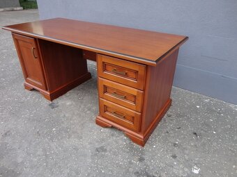 Kancelársky drevený stôl - 2