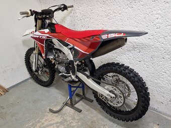 Yamaha yz250f 2025 ( Fantic XXF 250 ) - 2