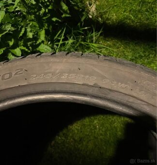 Predám pneu 245/35 R19 zimne celoročne - 2