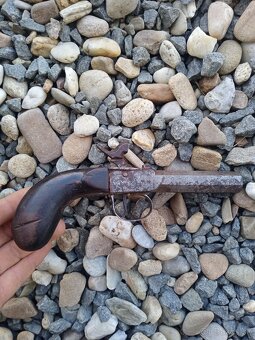 Perkusny pištoľ zrejme cestovny 18 či 19 storočie - 2