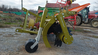 Prekopávač kompostu Ostratický - 2