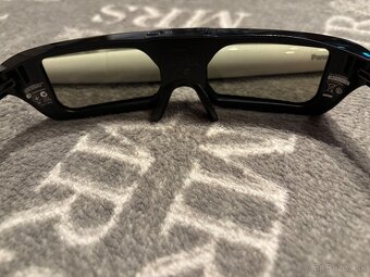 3d okuliare Panasonic + pero k TV - 2