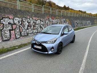 Toyota Yaris 1.5 Hybrid E-CVT - 2