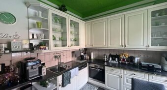 Venkovská vestavěná kuchyně se spotřebiči,5657 - 2