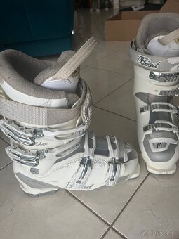 Head dámske lyžiarky - 2