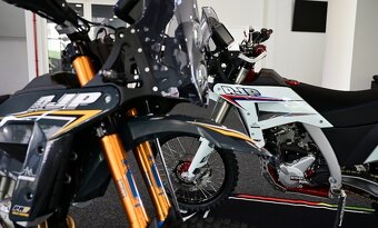 AJP PR7 GOLD model 2026 - 2