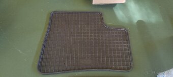 Gumové rohože Peugeot 206 - 2