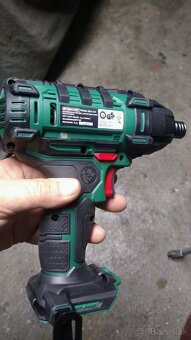 Razovy uťahovak Parkside - 2