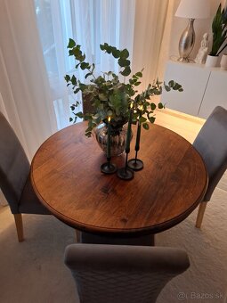 Jedálenský stôl - 2