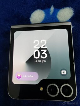 samsung galaxy z flip6 - 2