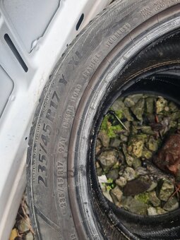 Letne pneu 235/45R17 matador - 2