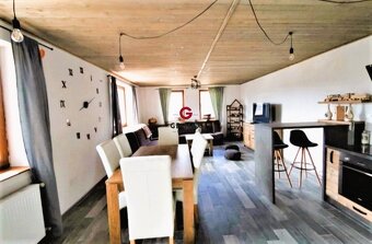 "Štýlový a kompletne zrekonštruovaný rodinný dom v Zbojnom - 2
