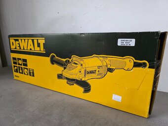 DeWALT DWE494 Elektrická uhlová brúska - 2