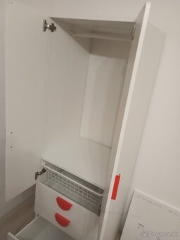 skriňa Ikea Smastad - 2