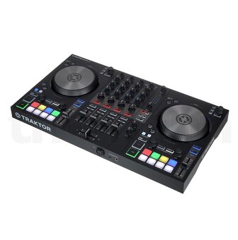 Predám Native Instruments Traktor S3 - 2