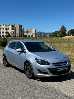 Opel Astra J 2.0 121kw Cosmo Automat - 2