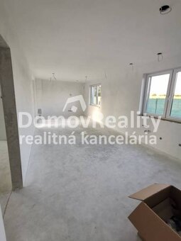 NA PREDAJ NOVOSTAVBA BOŠANY - 2