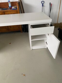 písací stôl - 2