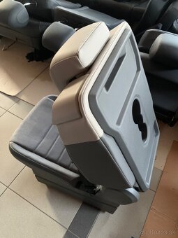 Prostřední sedadlo Alcantara VW Multivan T7 v Top Stavu - 2