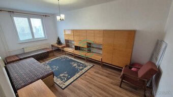 Prenájom priestranného 2-izbového bytu v Nových Zámkoch - 2