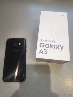 Samsung A3, smartphone, telefon - 2