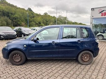 mazda2 typ DY 2006 facelift 1.25i tmavo modra farba - 2