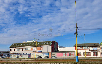 LUX Kancelárie oproti HORNBACHU - 2