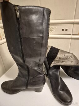 Predám dámske čižmy vel. 40 - 2