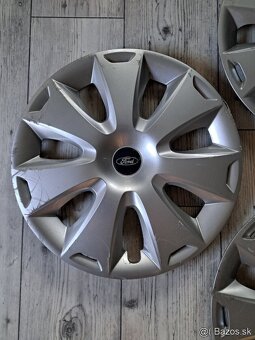 Kryty kolies, puklice FORD R16 - 2