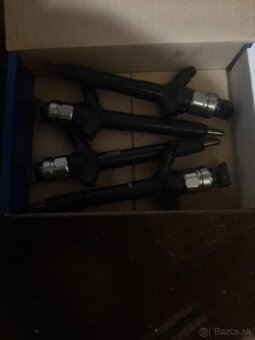 Vstrekovače L200 - 2