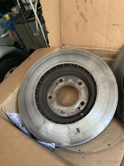 Predné brzdové kotuče  kia ceed - 2