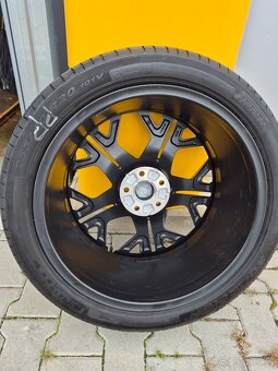 Predam - CUPRA Hadron 20" + Pirelli 255/40R20 - 2