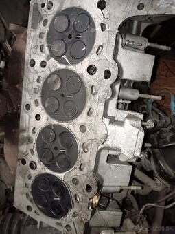 Bmw e46 320d 110kw hlava bez vačiek - 2