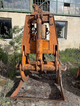Hydraulický drapák - 2