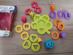 Skladacie puzzle kvetina s tvarmi, Playgro - 2