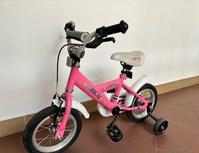 Dievčenský bicykel s pomocnými kolieskami - 2