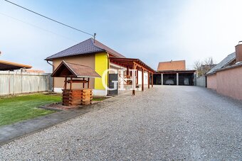 MOKRANCE- ZREKONŠTRUOVANÝ DOM-821 M2 POZEMOK - 2
