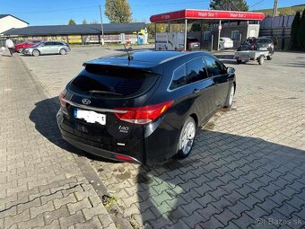 Hyundai i40 1.7 Crdi 100 Kw Premium f prevodovka Automaticka - 2