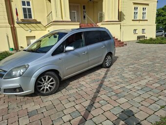 Ponúkam na predaj opel zafira B 7 mieste 1.9 CDTI 110 kw - 2