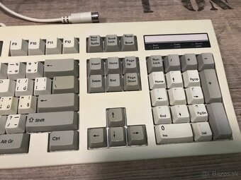 Klavesnica (Retro, DIN 5-pin koncovka), CZ - 2