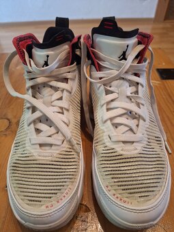 Air Jordan XXXVII - 2