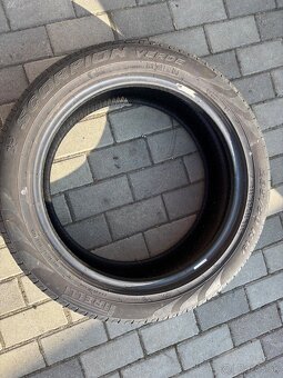 Predám 4 letné pneu Pirelli 235/50R19 99v - 2