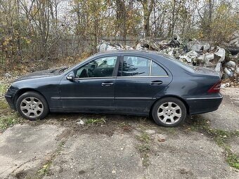 Mercedes Benz w203 2.0d 2003 sedan - 2